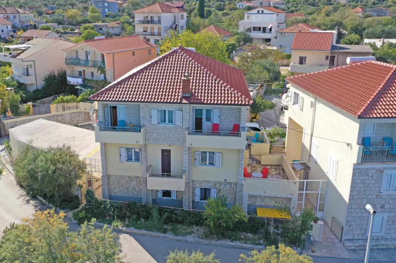 Apartments Babin Vinisce Exterior photo