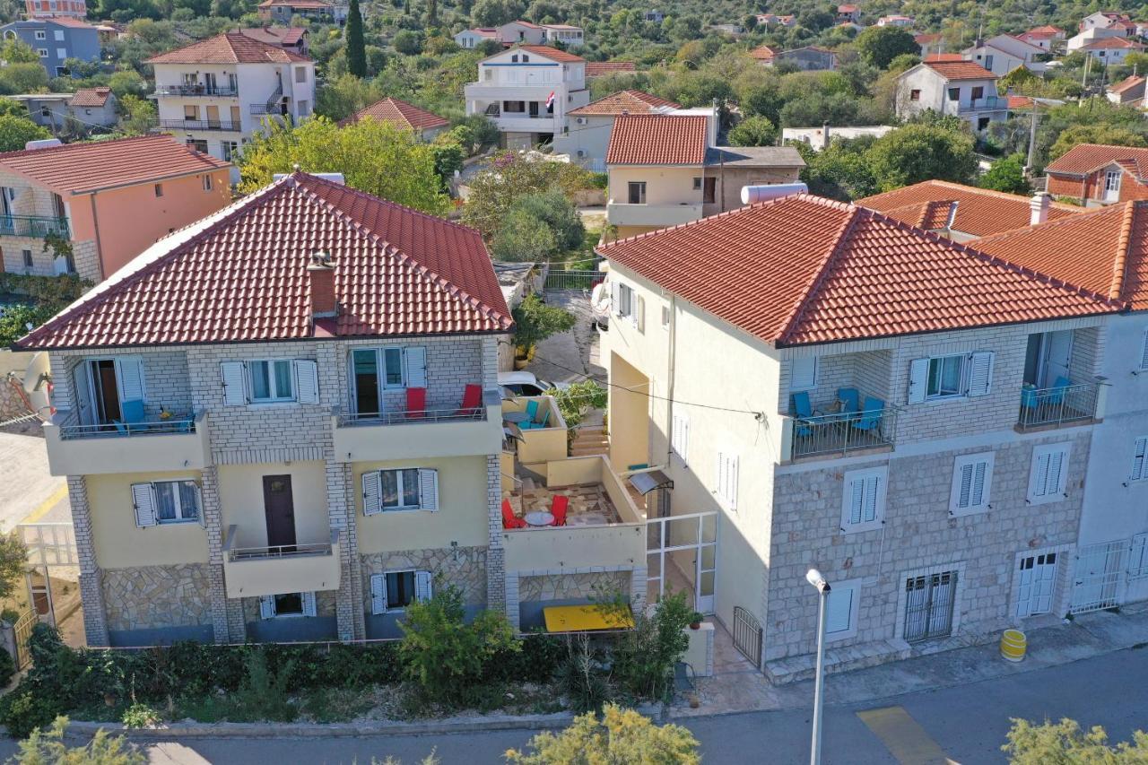Apartments Babin Vinisce Exterior photo